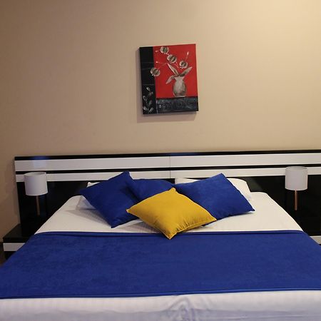 Hotel Diplomat Tbilisi Luaran gambar