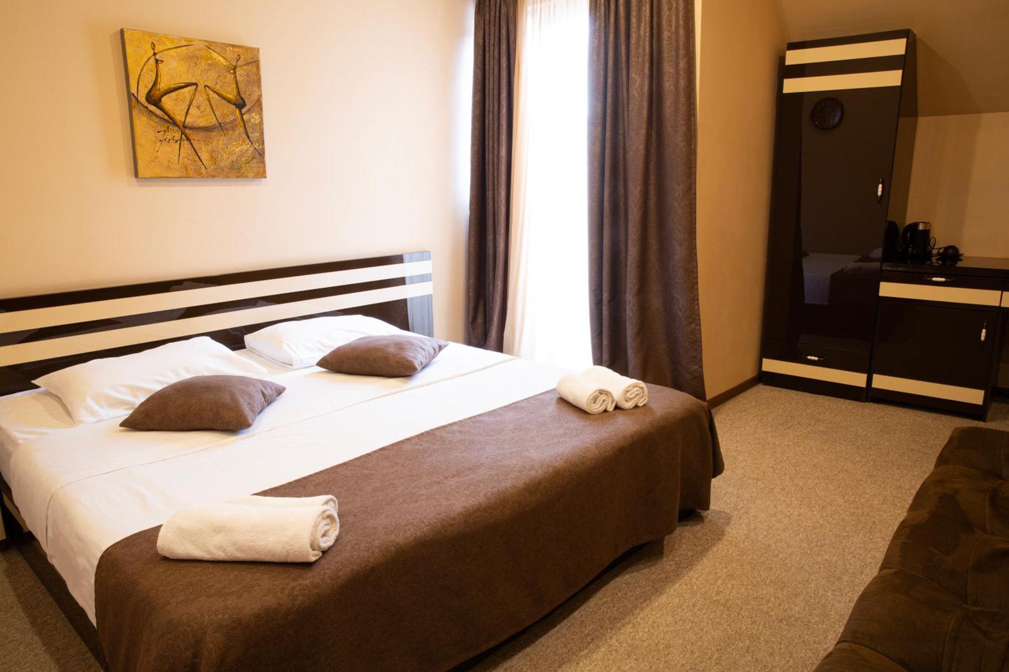Hotel Diplomat Tbilisi Luaran gambar