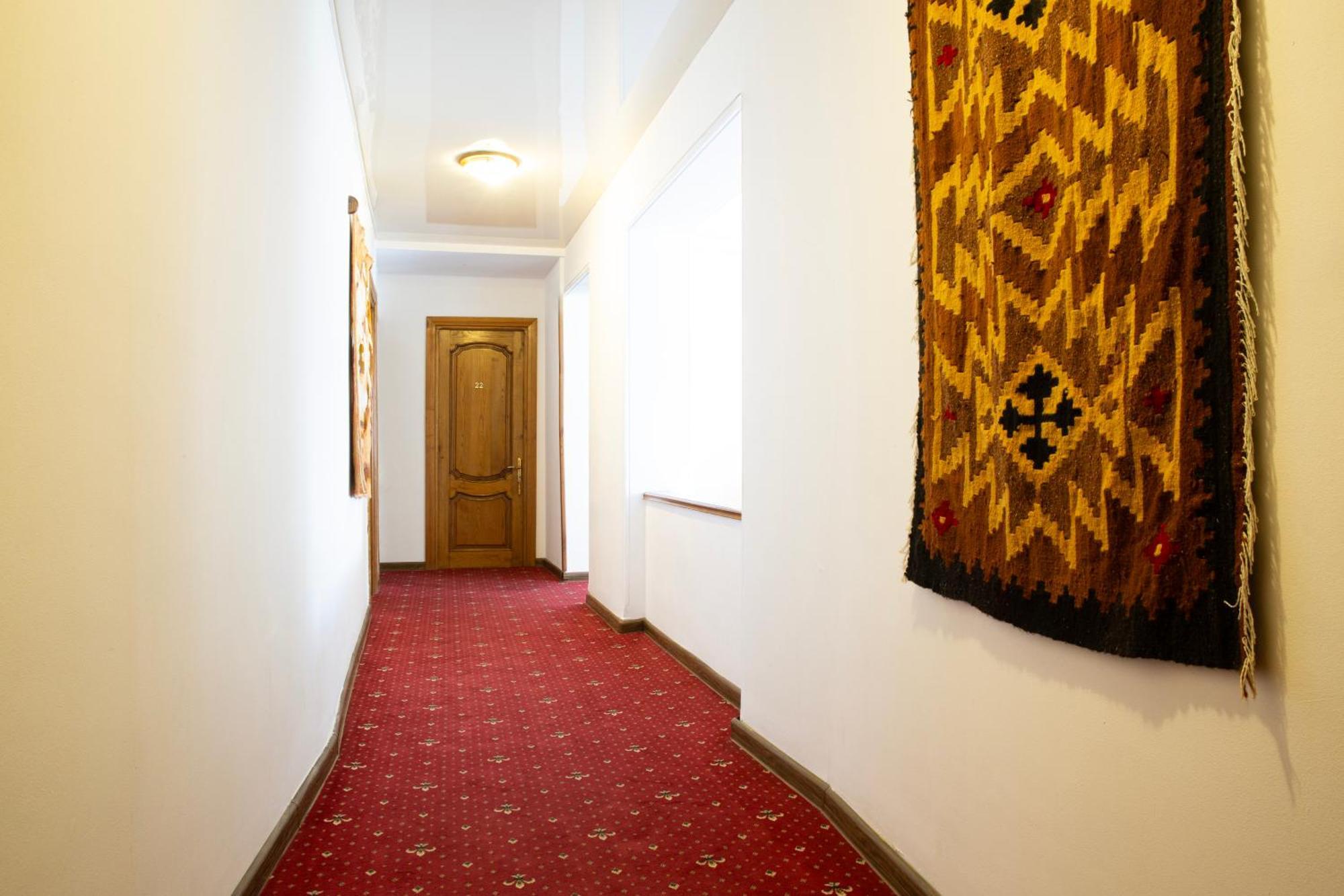 Hotel Diplomat Tbilisi Luaran gambar
