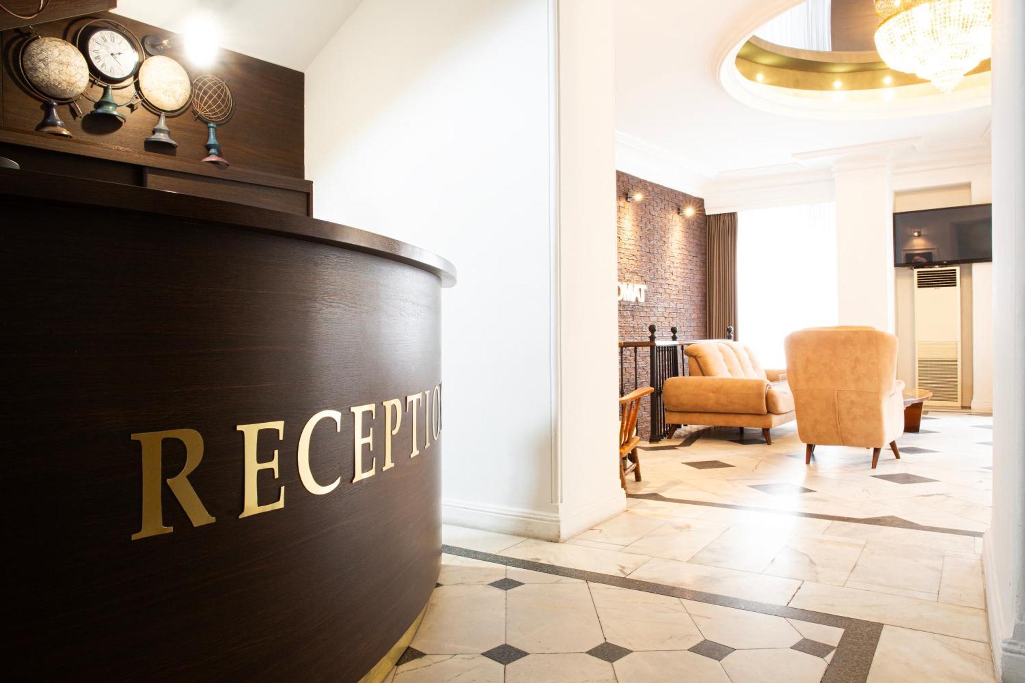 Hotel Diplomat Tbilisi Luaran gambar