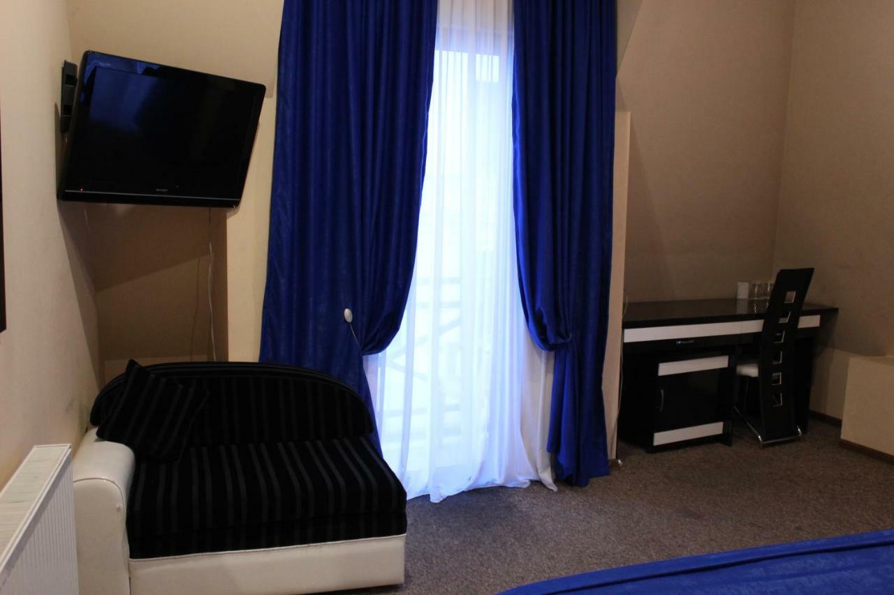 Hotel Diplomat Tbilisi Luaran gambar